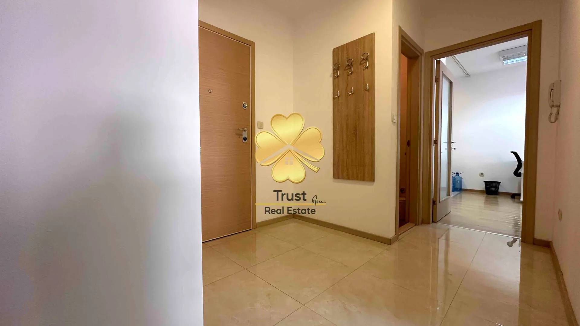 Rent, office space, 75m², City Kvart, Podgorica