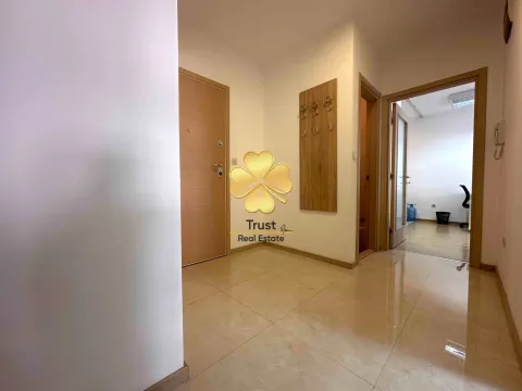 Izdavanje, poslovni prostor, 75m², City Kvart, Podgorica - image 8