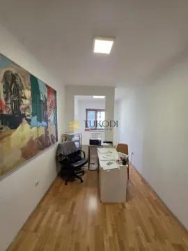 Prodaja, trosoban stan, 99m², Bulevar Oslobodjenja, Novi Sad Sve Podlokacije - image 7