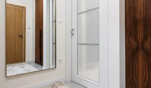 Izdavanje, dvosoban stan, 73m², Central Point, Podgorica - image 9