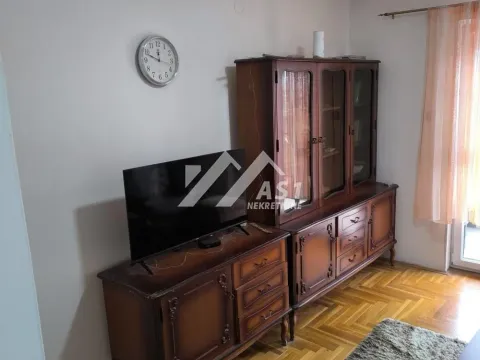Rent, one bedroom apartment, 38m², Rotkvarija, Novi Sad Sve Podlokacije - image 2