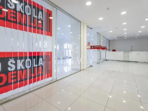 Rent, office space, 179m², Stari Grad, Beograd - image 13