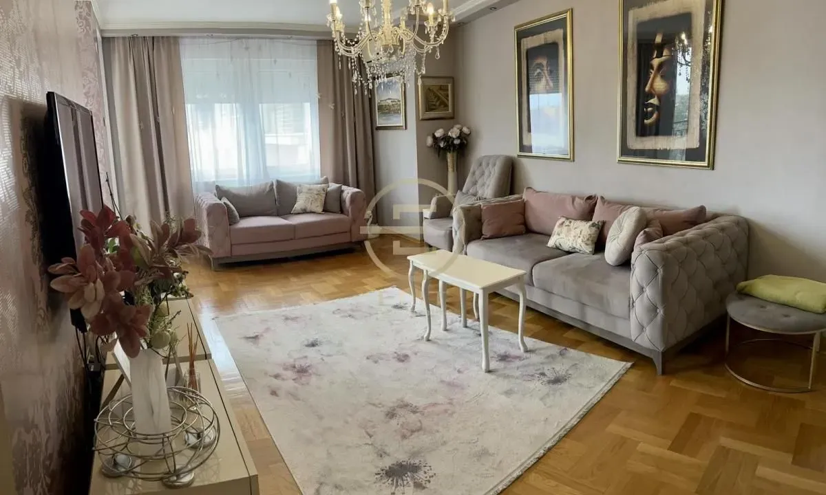 Sale, four bedroom apartment, 124m², Cara Dušana, Novi Sad Sve Podlokacije