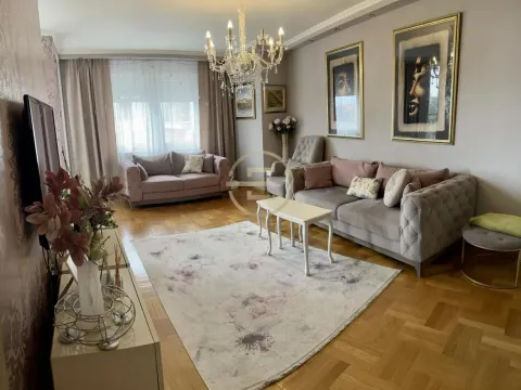 Sale, four bedroom apartment, 124m², Cara Dušana, Novi Sad Sve Podlokacije
