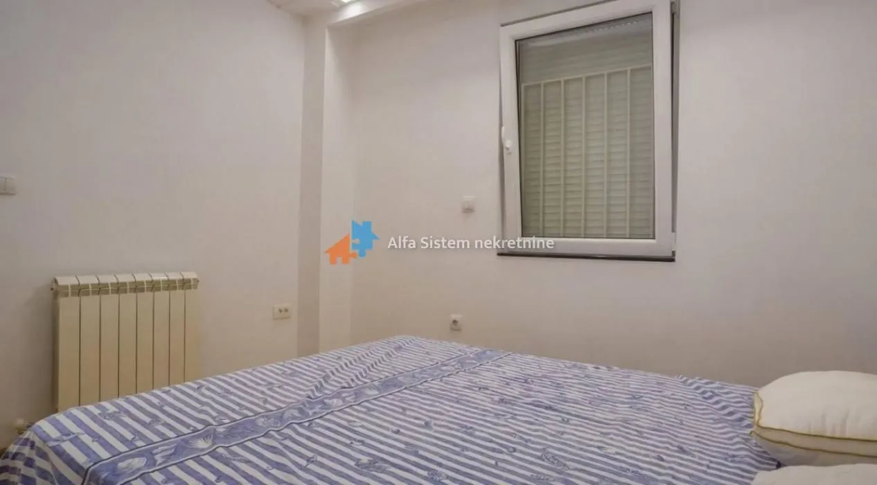 Rent, three bedroom apartment, 75m², Filmski Grad, Beograd