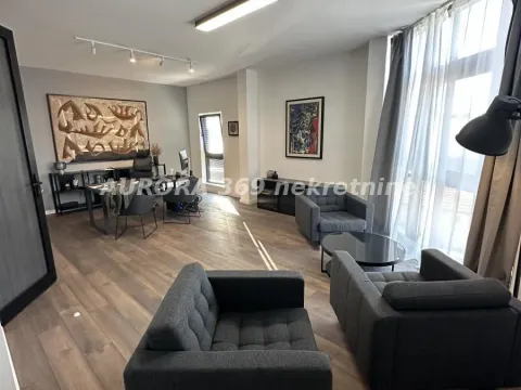 Sale, office space, 600m², Klisa, Novi Sad Sve Podlokacije - image 2