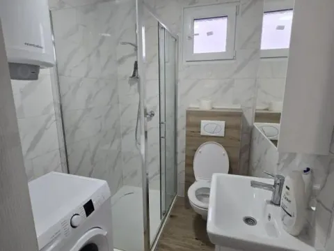 Izdavanje, dvosoban stan, 50m², Sajlovo, Novi Sad Sve Podlokacije - image 11