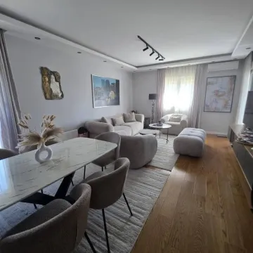 Prodaja, dvosoban stan, 78m², Centar, Bar - image 2