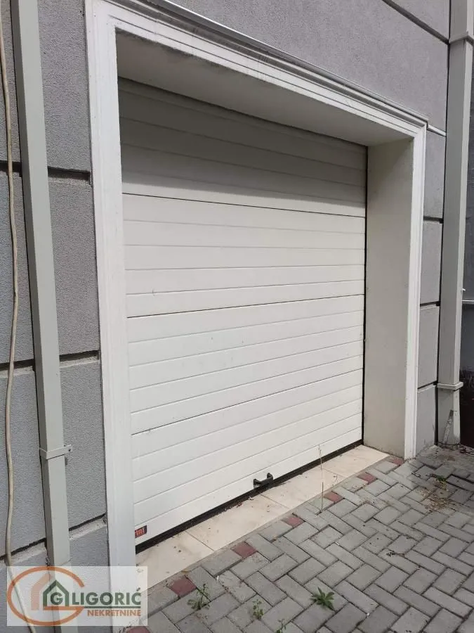 Prodaja, stan, 145m², Centar, Pančevo