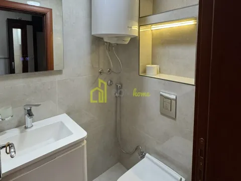 Izdavanje, trosoban stan, 92m², Krivi Most, Podgorica - image 14