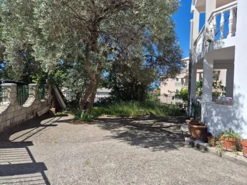 Prodaja, kuća, 403m², Petrovac, Budva - image 3