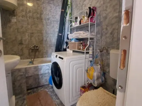 Prodaja, trosoban stan, 91m², Centar, Nikšić - image 4