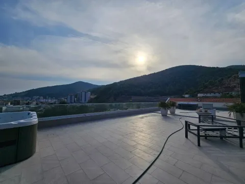 Prodaja, jednosoban stan, 170m², Budva, Crna Gora - image 10