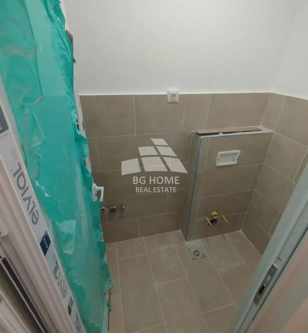 Rent, office space, 2318m², Dobanovci, Surčin