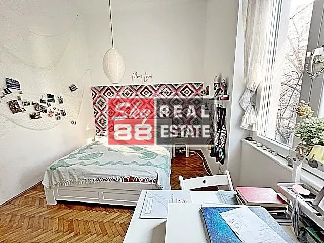 Sale, three bedroom apartment, 92m², Stari Grad, Beograd