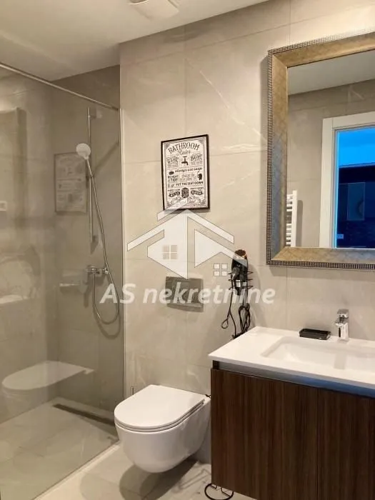 Izdavanje, dvosoban stan, 58m², Savski Venac, Beograd