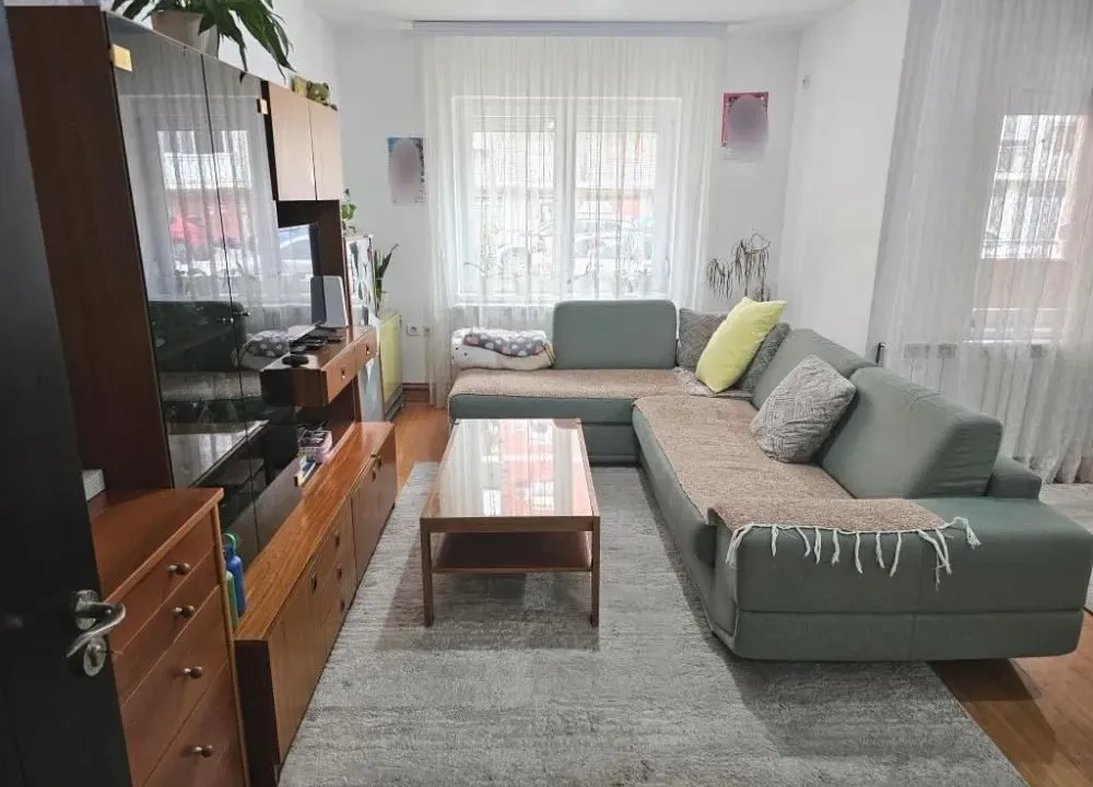 Prodaja, dvosoban stan, 75m², Pantelej, Niš