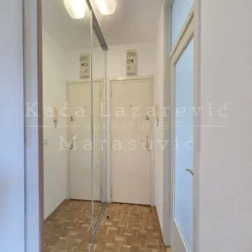 Prodaja, trosoban stan, 70m², Golf Naselje, Beograd - image 2