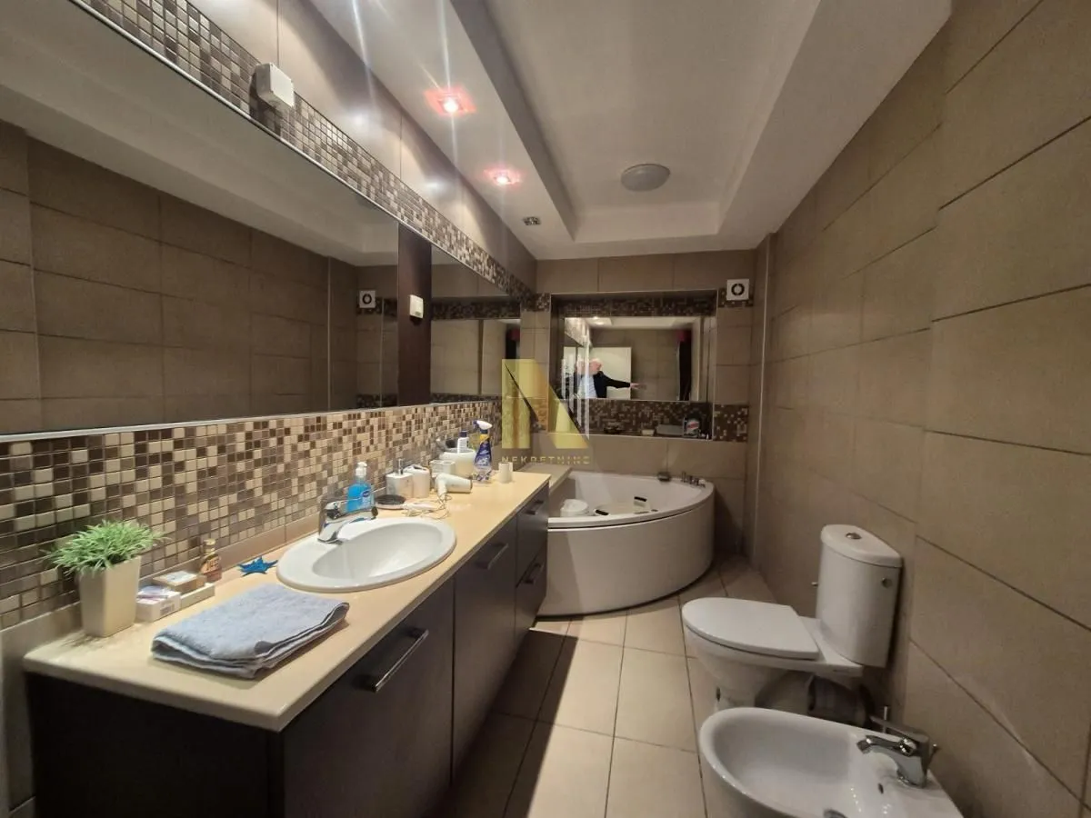 Prodaja, četvorosoban stan, 116m², Liman 3, Novi Sad Sve Podlokacije