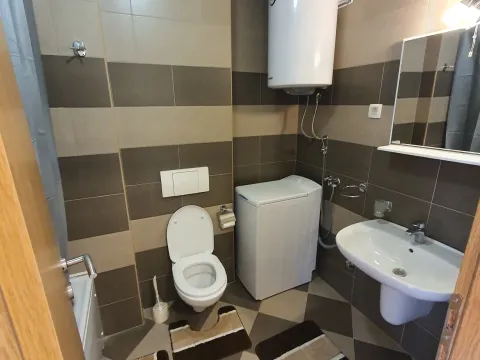 Rent, studio apartment, 30m², Tuški Put, Podgorica - image 5