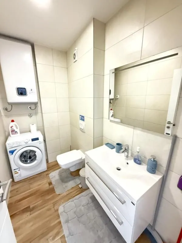 Prodaja, dvosoban stan, 110m², Dobra Voda, Budva