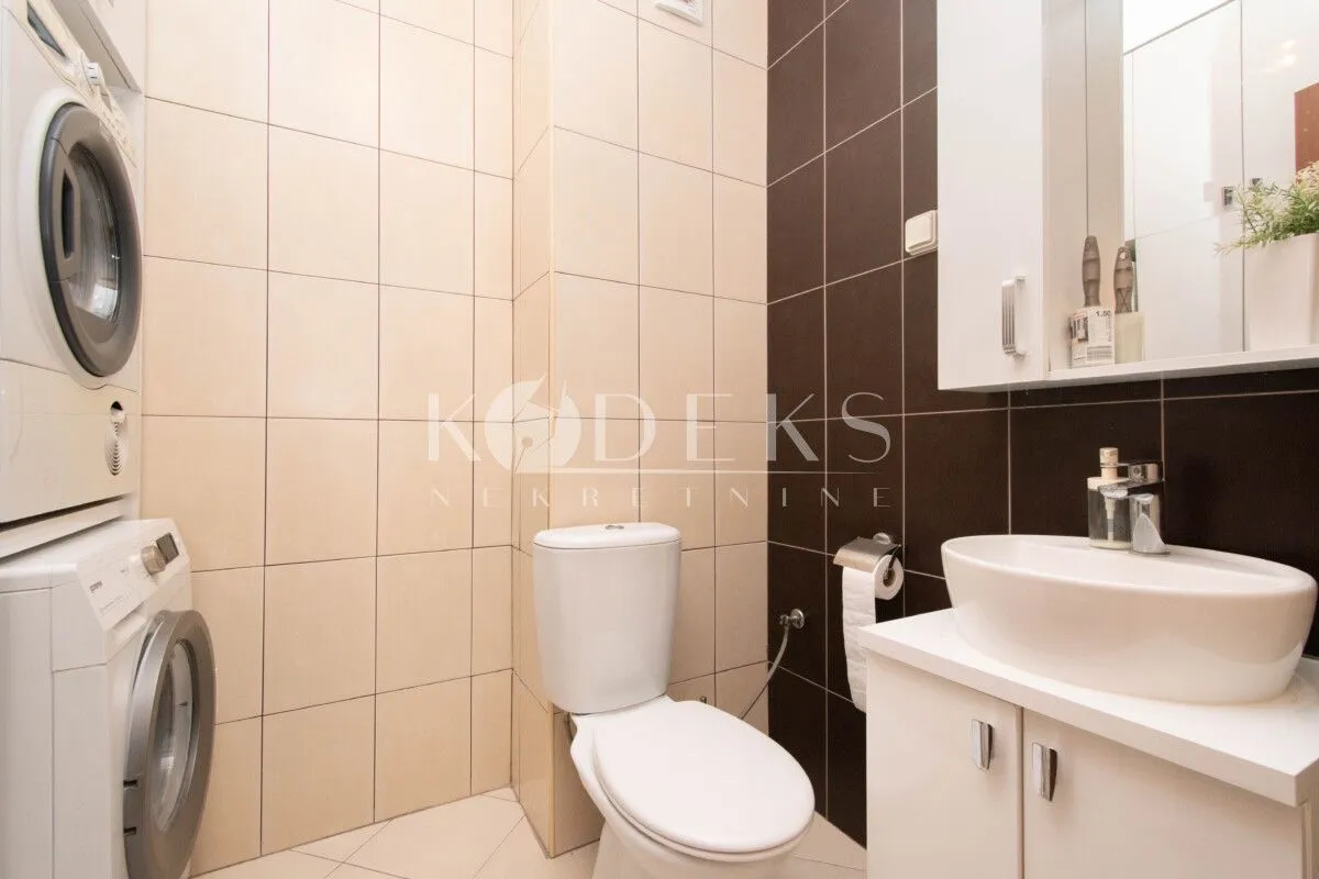 Rent, three bedroom apartment, 93m², City Kvart, Podgorica
