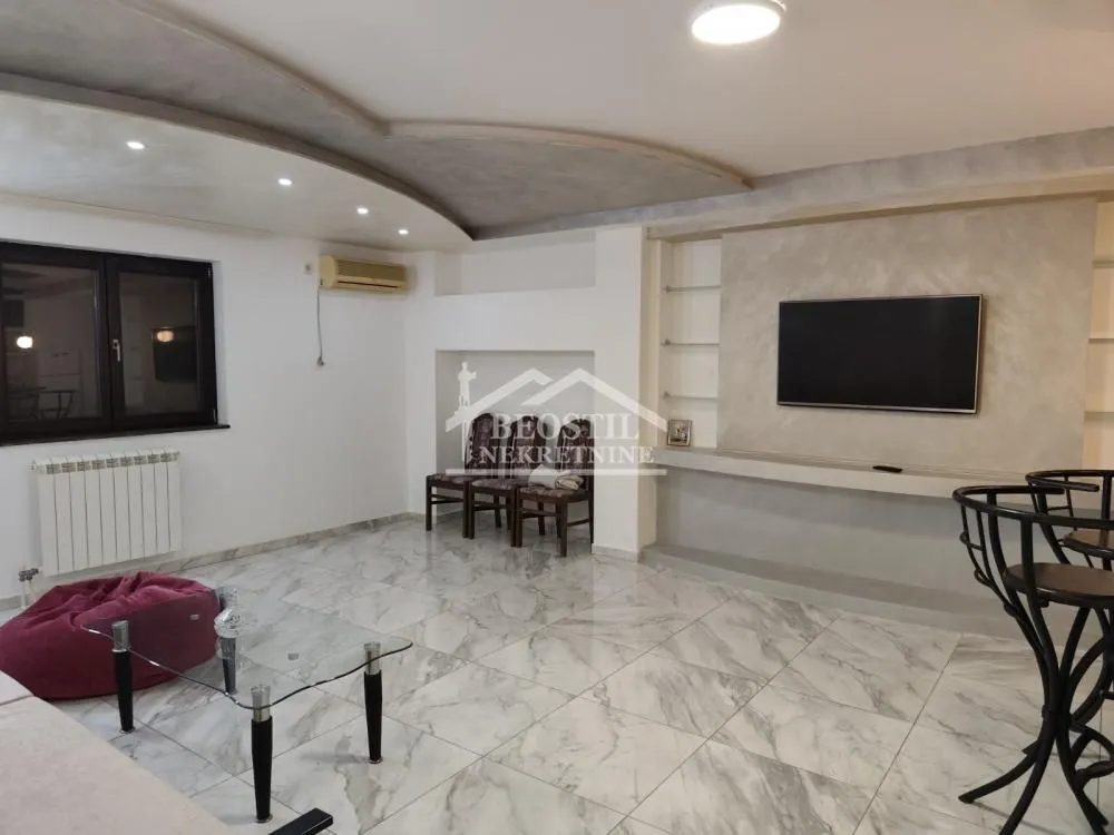 Izdavanje, dvosoban stan, 62m², Miljakovac, Rakovica