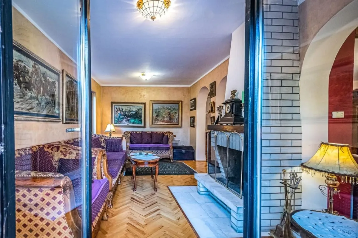 Prodaja, kuća, 280m², Masline, Podgorica