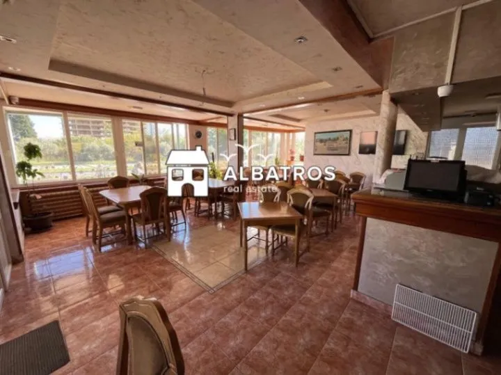 Rent, office space, 500m², Šušanj, Bar