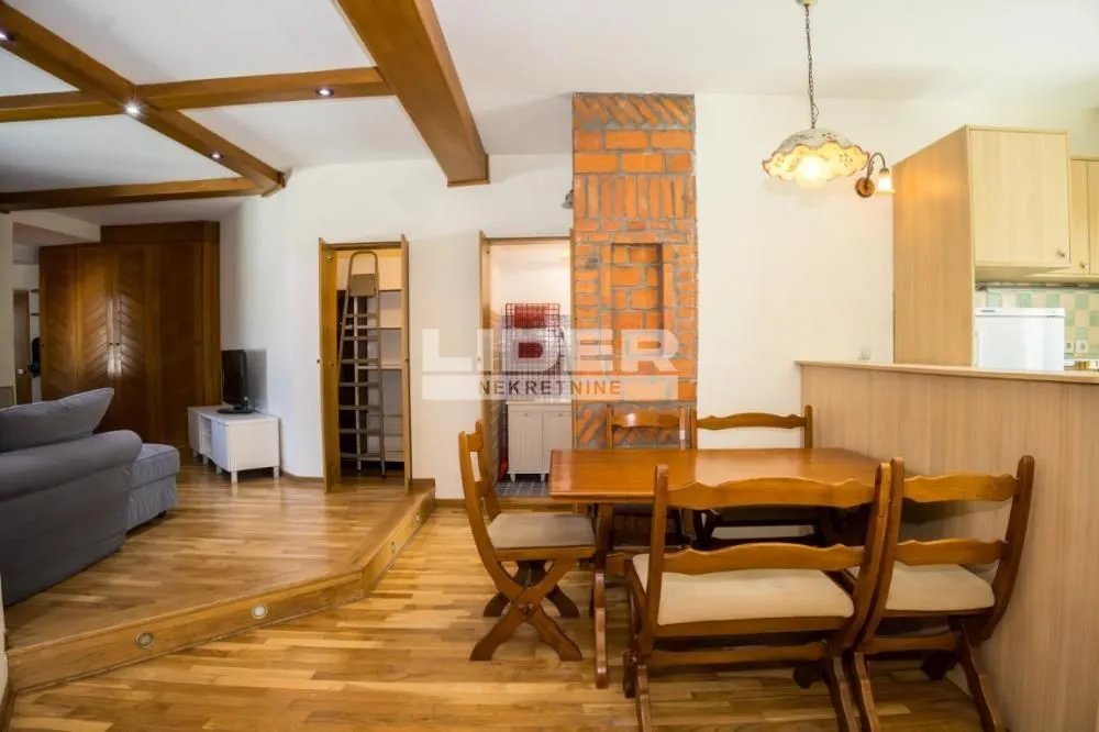 Sale, three bedroom apartment, 69m², Stari Grad, Beograd