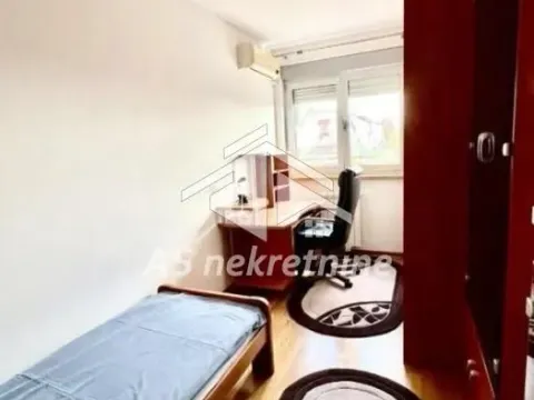 Izdavanje, trosoban stan, 70m², Banovo Brdo, Beograd - image 10