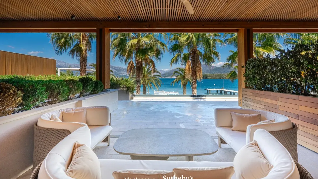 Sale, two bedroom apartment, 300m², Đuraševići, Tivat