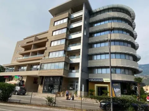 Prodaja, dvosoban stan, 120m², Budva, Crna Gora