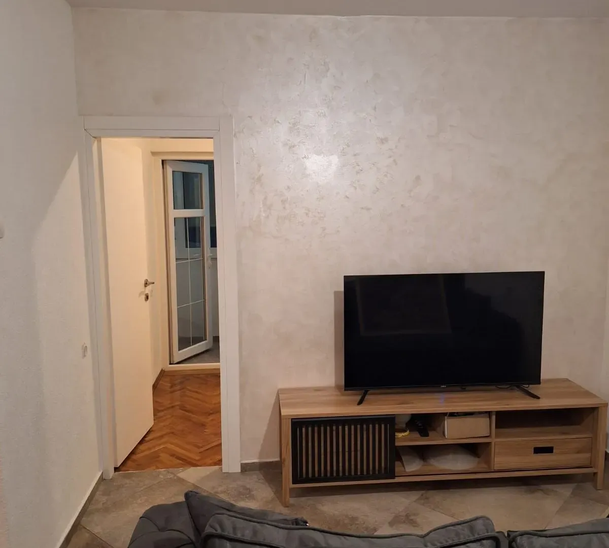 Prodaja, trosoban stan, 60m², Centar, Tivat