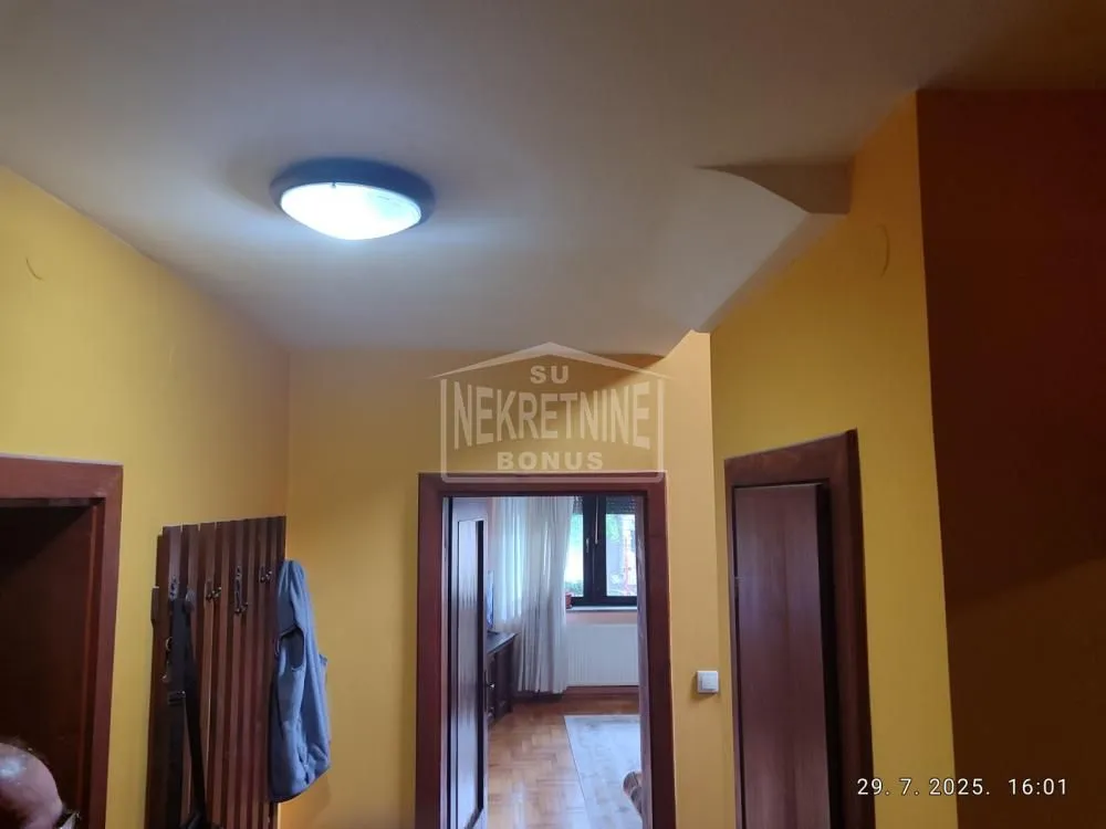 Prodaja, kuća, 160m², Kertvaroš, Subotica