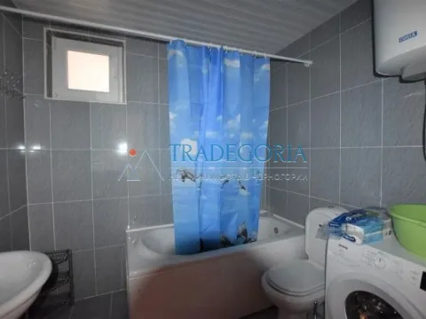 Prodaja, četvorosoban stan, 160m², Petrovac, Budva - image 7