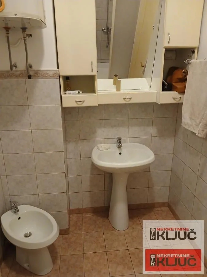 Prodaja, dvosoban stan, 70m², Centar, Novi Sad