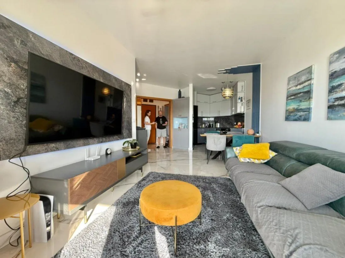 Prodaja, trosoban stan, 86m², Centar, Bar