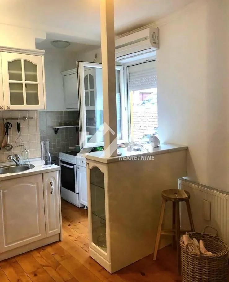Izdavanje, dvosoban stan, 45m², Podbara, Novi Sad Sve Podlokacije