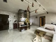 Izdavanje, trosoban stan, 190m², Bulevar Evrope, Novi Sad Sve Podlokacije - image 3