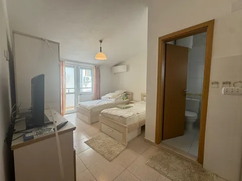 Prodaja, četvorosoban stan, 176m², Petrovac, Budva - image 14