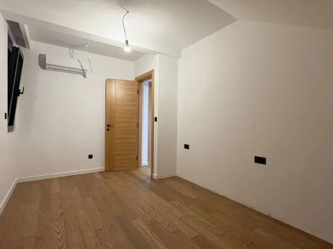 Prodaja, trosoban stan, 96m², Tivat, Crna Gora - image 12