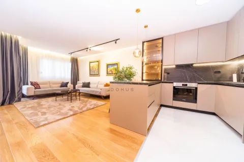 Izdavanje, dvosoban stan, 108m², Central Point, Podgorica - image 7
