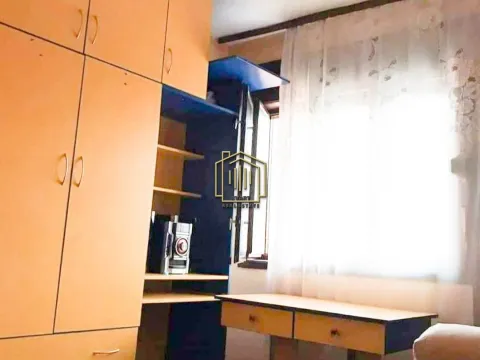 Izdavanje, trosoban stan, 120m², Zelenika, Podgorica - image 8