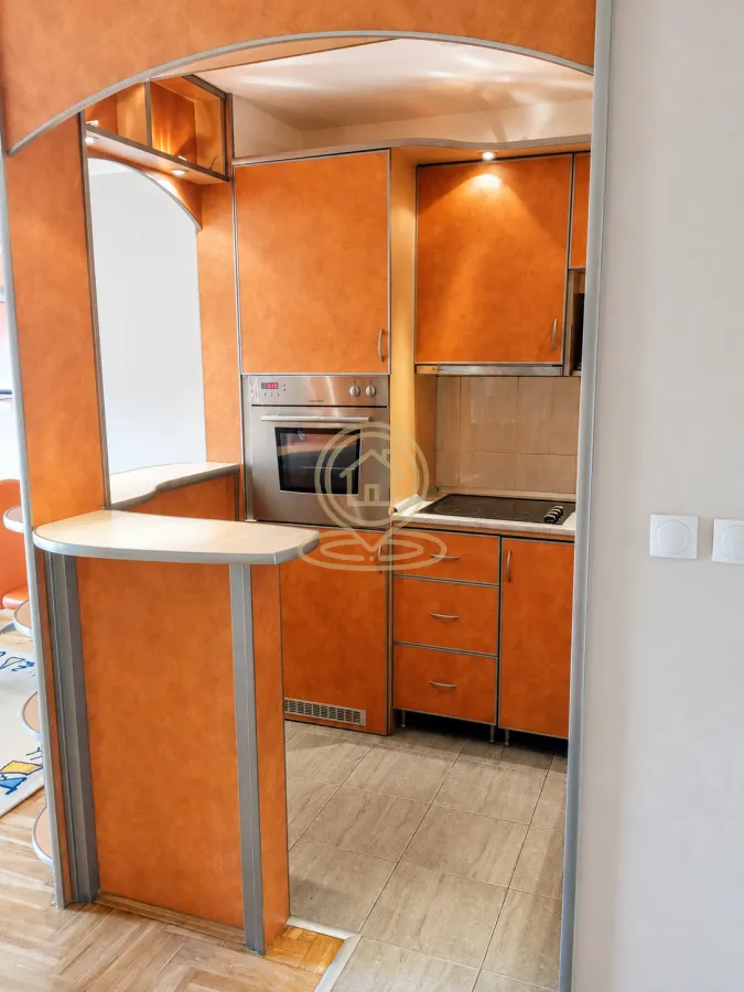Izdavanje, jednosoban stan, 51m², Grbavica, Novi Sad Sve Podlokacije