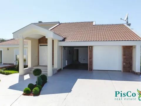 Prodaja, kuća, 254m², Donji Kokoti, Podgorica - image 11