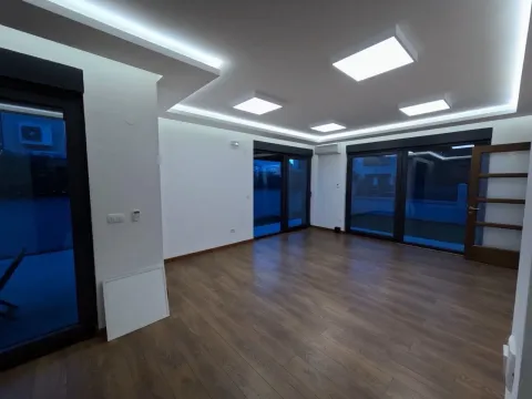 Rent, house, 160m², Dalmatinska ulica, Podgorica - image 6