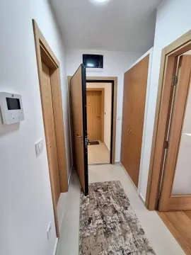 Izdavanje, jednosoban stan, 47m², New City, Podgorica - image 5