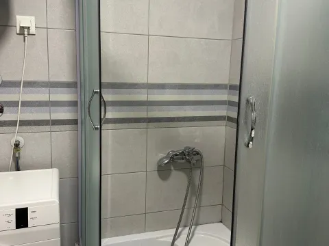 Stan-na-dan, jednosoban stan, 50m², Tuški Put, Podgorica - image 11
