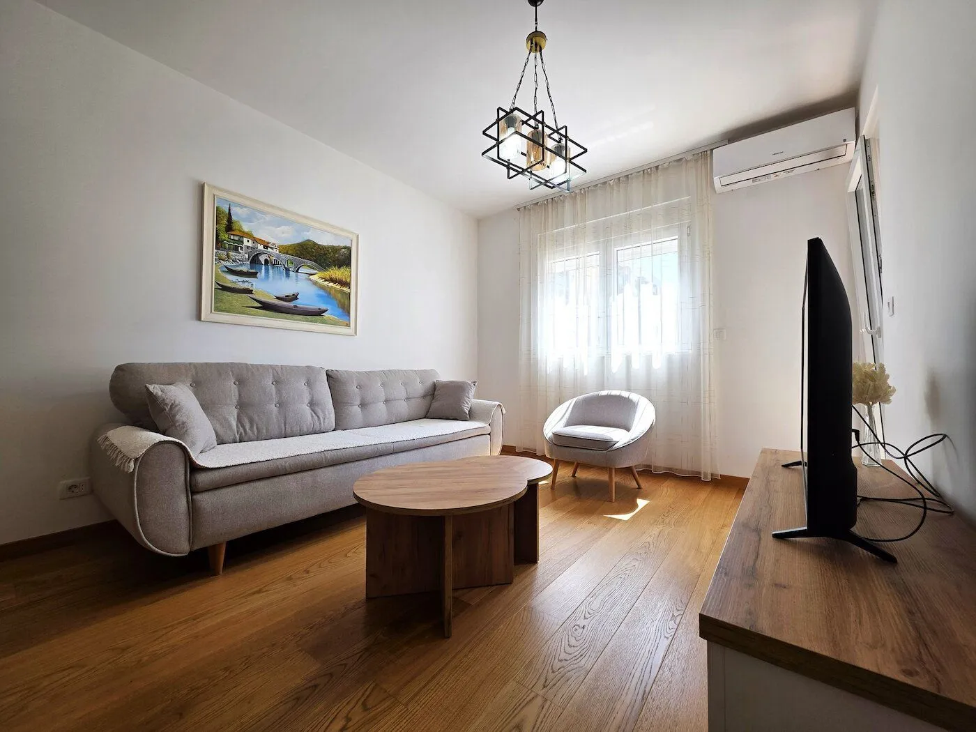Izdavanje, stan, 48m², New City, Podgorica